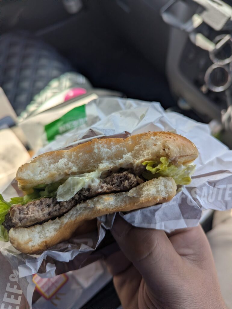 N.Y. 肉厚ビーフペッパー&ビーフソテー フタクチカジリ断面図